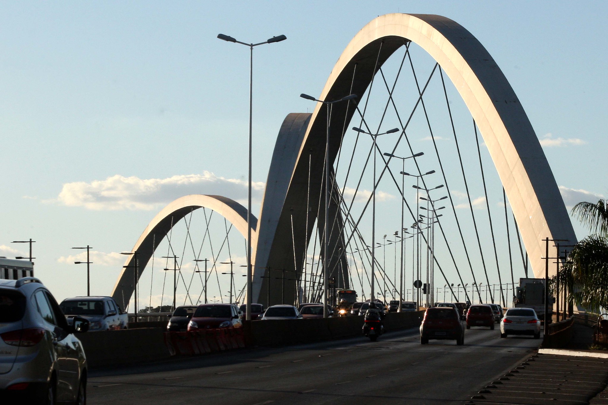 Primeira etapa de obras na Ponte JK terá instalação de novas juntas de dilatação