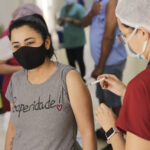 Público-alvo tem vacinação contra covid-19 reforçada no DF