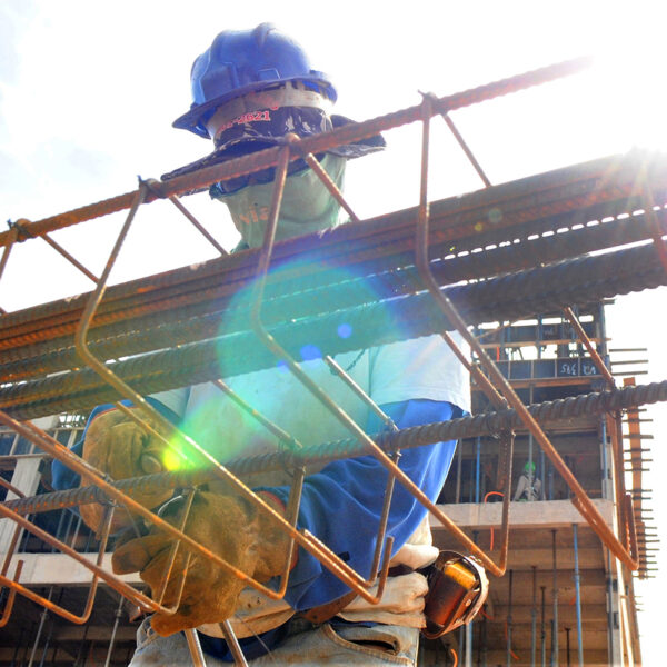 Agências do trabalhador oferecem 524 vagas de emprego…