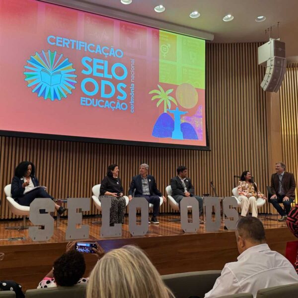 Projeto Escolas Inovadoras implementado no CEF 11 de…