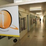 Estudantes de medicina e de enfermagem da Escs podem se inscrever no programa Bolsa Permanência