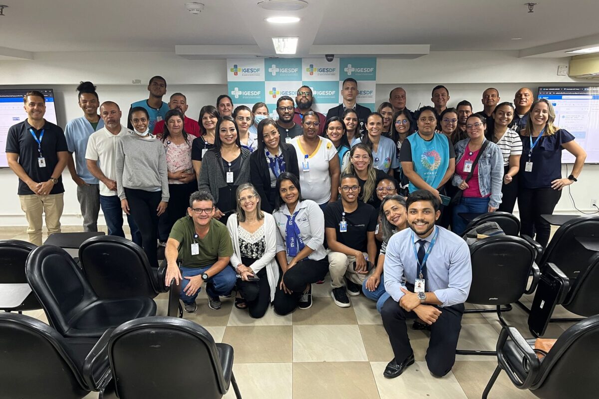 Profissionais do Hospital de Base são treinados para oferecer atendimento humanizado