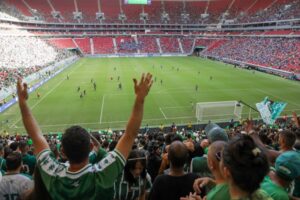 Com entrada e transporte gratuitos, final do Candangão…