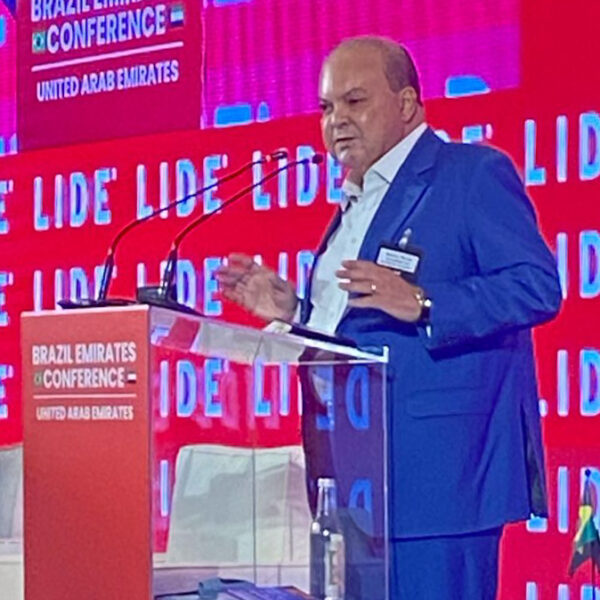 Governador reforça vocação de Brasília como capital da…