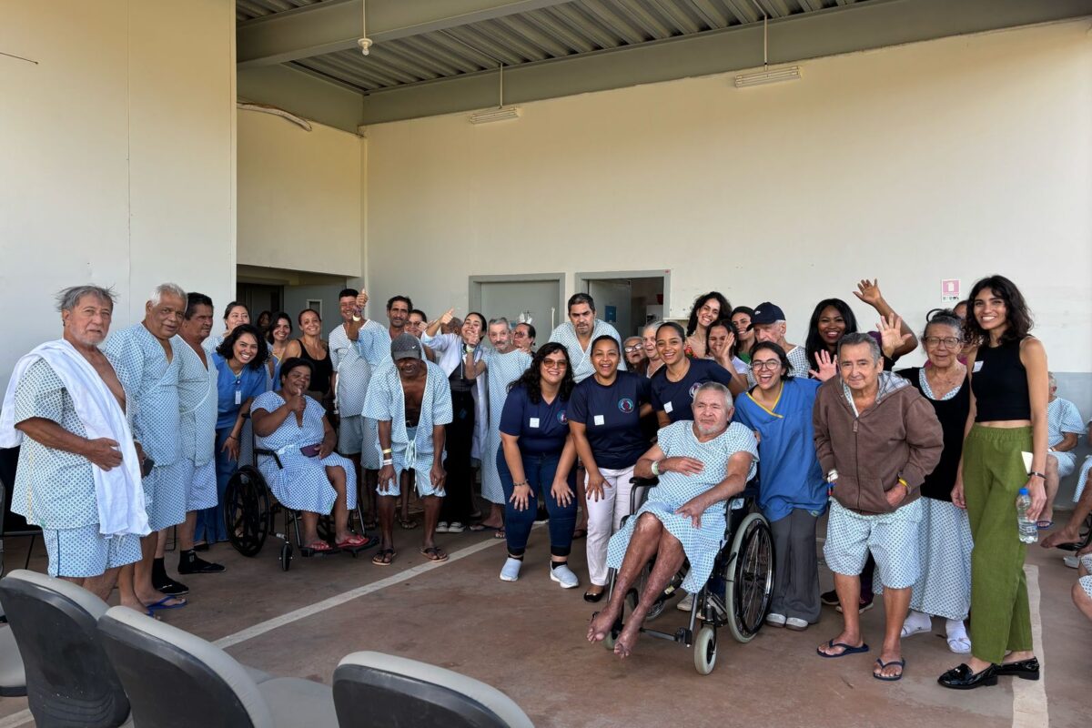 Tardezinha do HSol transforma hospital em sede de alegria e afeto