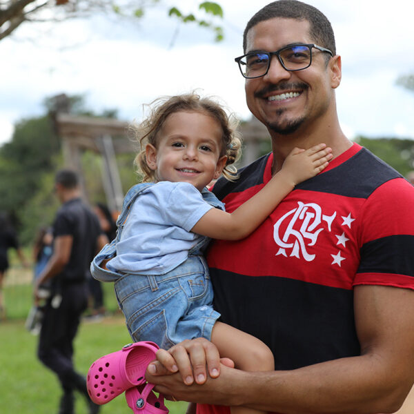 Brasilienses e turistas aproveitam a Sexta-feira Santa no…