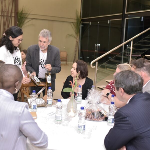 GDF apresenta cachaças brasilienses à comunidade diplomática