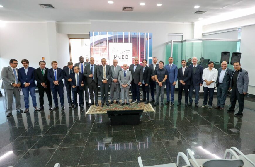 Governador Ibaneis Rocha apresenta projeto arquitetônico do Museu da Bíblia, no Eixo Monumental