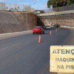 Faixa de rolamento do viaduto do Riacho Fundo tem bloqueio para obras