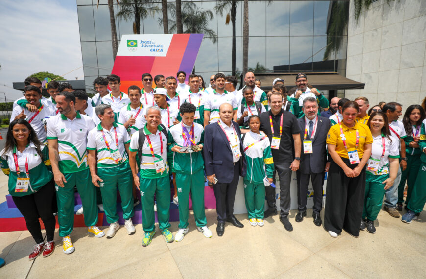 Governador enaltece infraestrutura de Brasília e incentiva prática esportiva em visita à arena dos Jogos da Juventude