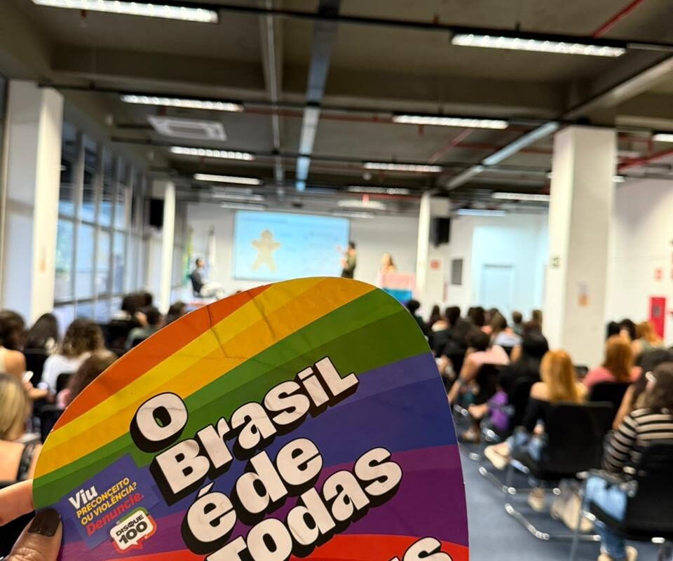 Atendimento humanizado para comunidade LGBTQIAPN+ é tema de capacitação voltada a profissionais da assistência social