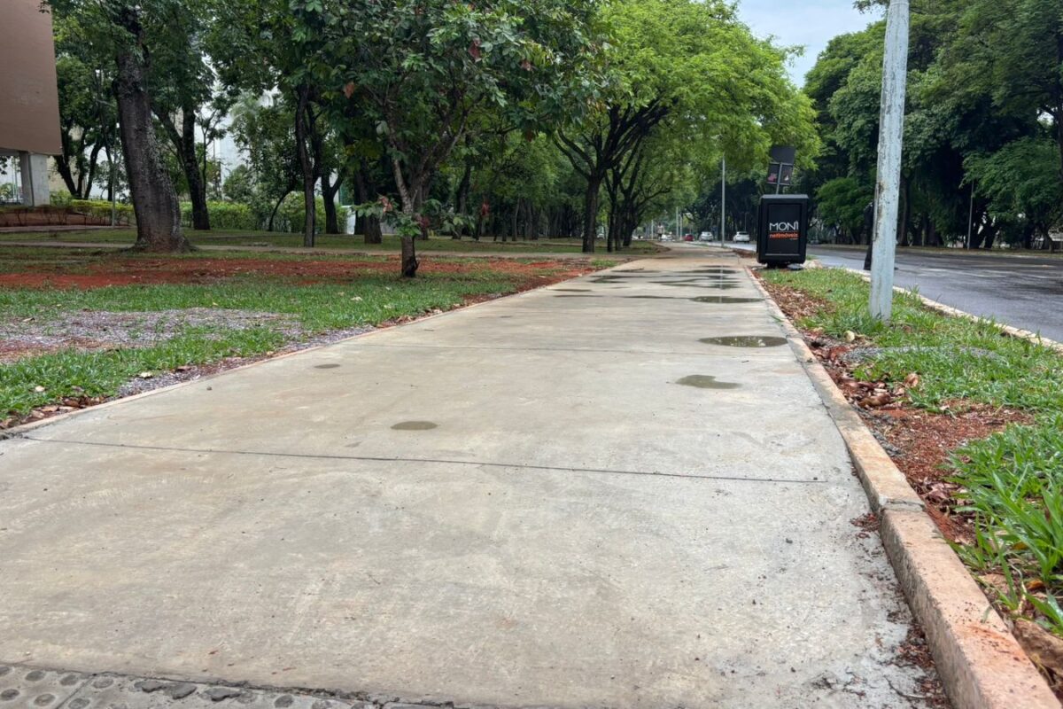 Calçadas das quadras residenciais e comerciais da Asa Sul passam por reforma