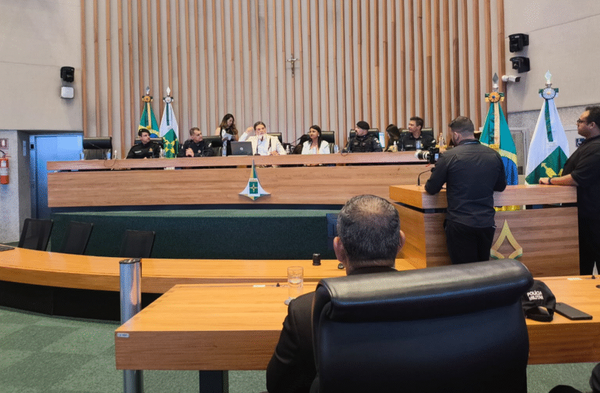 Câmara Legislativa homenageia PMDF