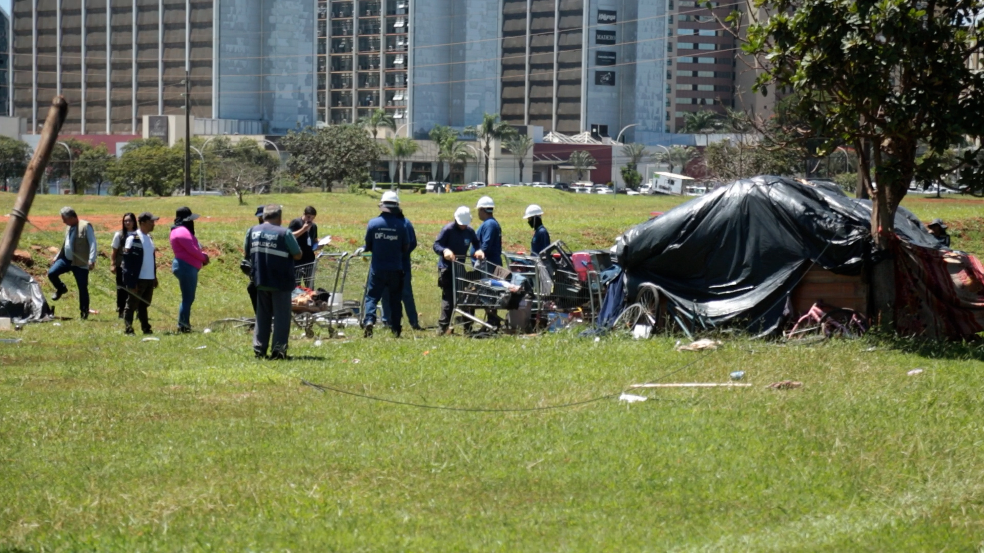 Ação de acolhimento à população em situação de rua ocorre no Plano Piloto nesta quarta-feira (24)