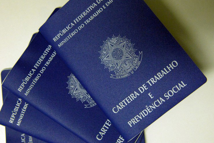 Agências do Trabalhador oferecem 984 vagas de emprego nesta quinta (30)
