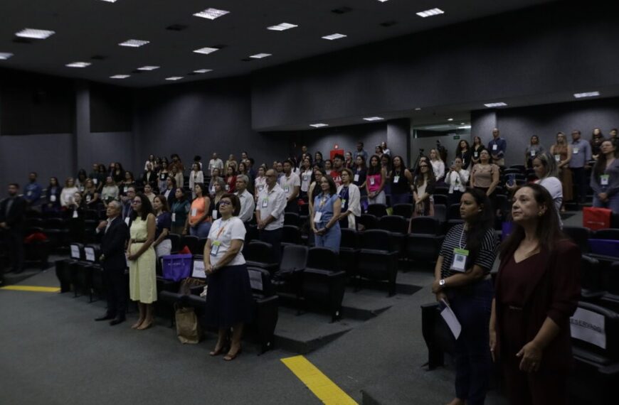 Debate amplia cuidado odontológico a&hellip;