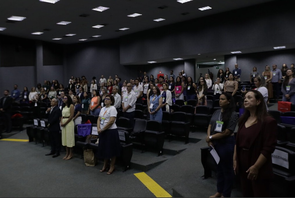 Debate amplia cuidado odontológico a pessoas com autismo na rede pública