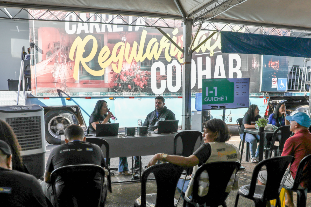 Carreta da Regularização leva serviços fundiários ao Riacho Fundo II e facilita acesso à escritura