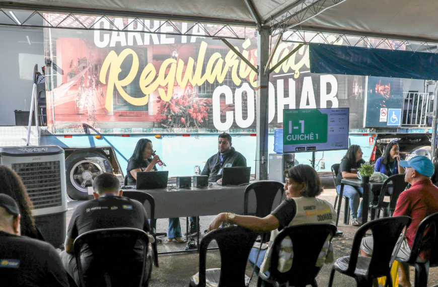 Carreta da Regularização leva serviços fundiários ao Riacho Fundo II e facilita acesso à escritura